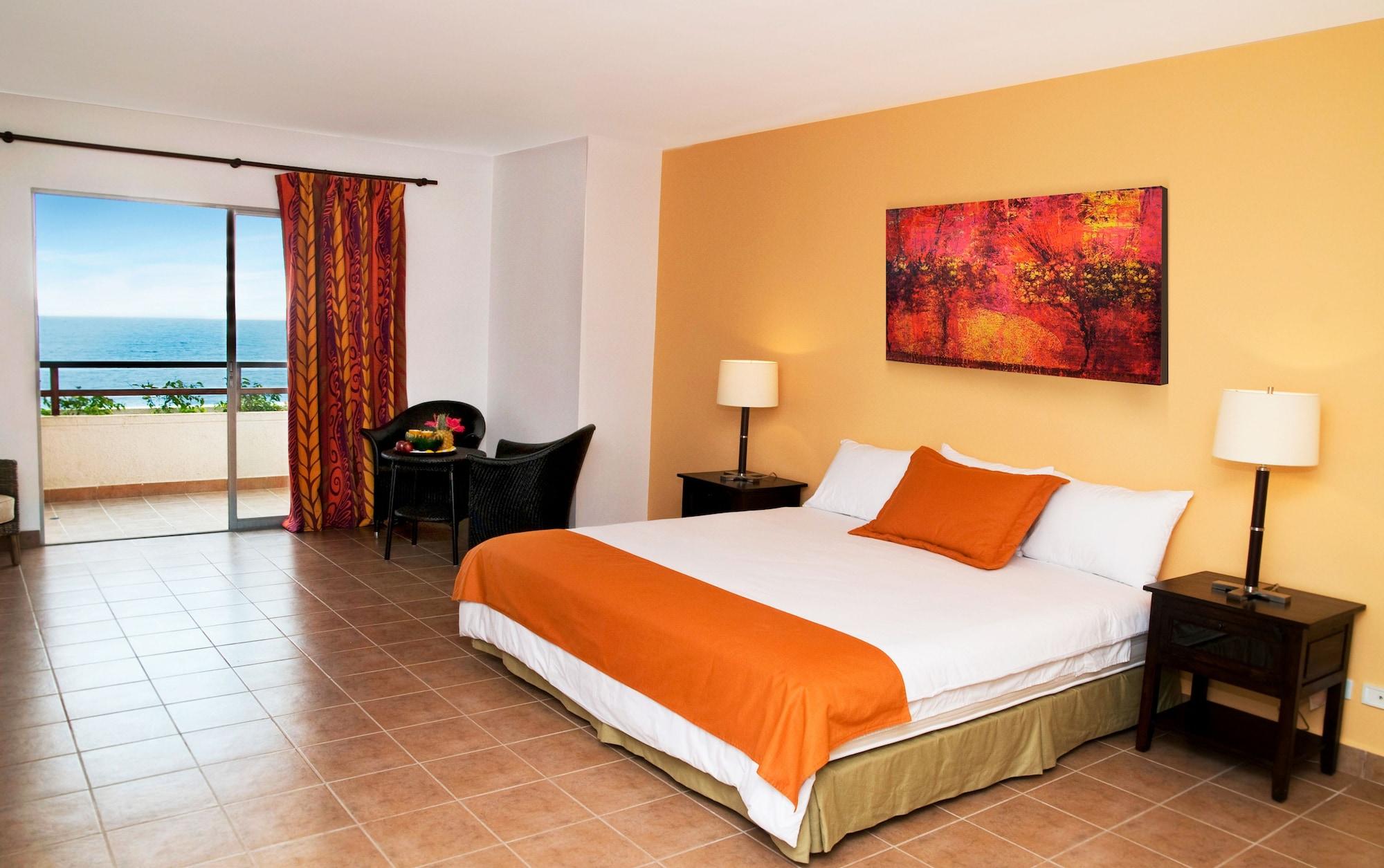 Royal Decameron Mompiche