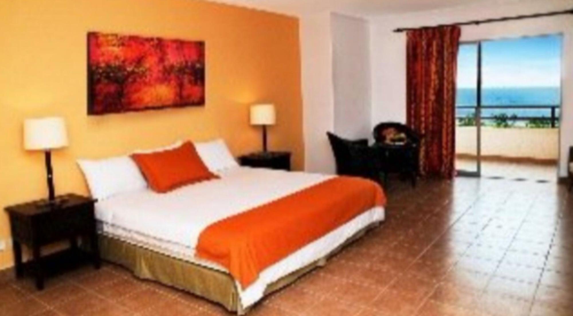 Royal Decameron 4*